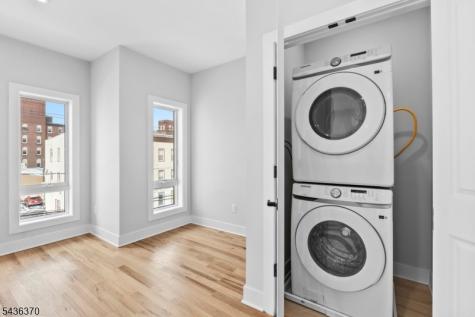 441 John Street East Newark NJ 07029