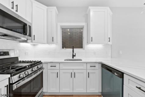 441 John Street East Newark NJ 07029