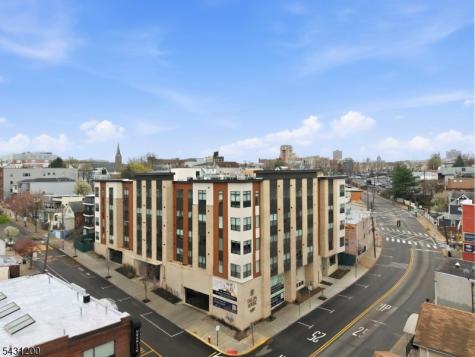 649 38TH Street Union NJ 07087