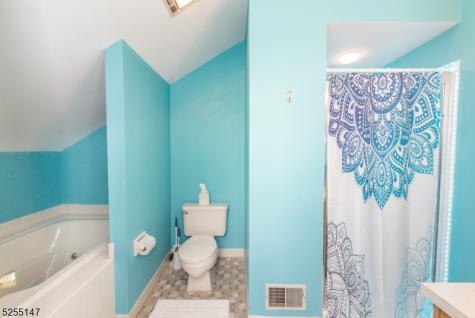 2 Falkenstein Drive Vernon NJ 07462