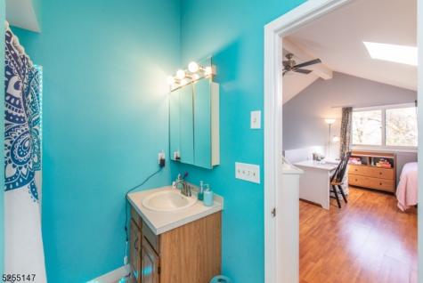 2 Falkenstein Drive Vernon NJ 07462