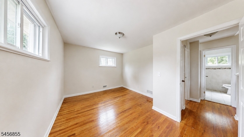 1019 Colby Avenue Raritan NJ 08869