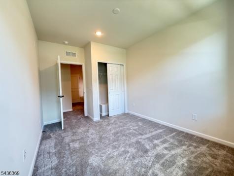 614 Sadie Circle New Brunswick NJ 08901