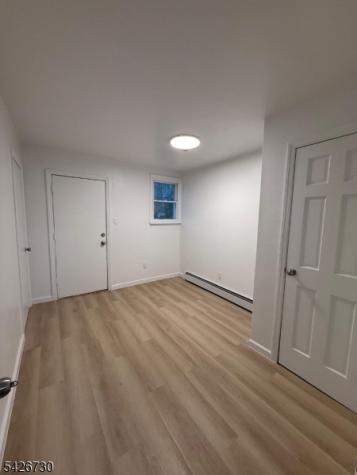 186 3RD Street Newark NJ 07107