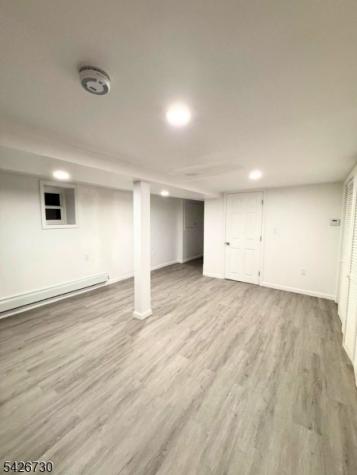 186 3RD Street Newark NJ 07107
