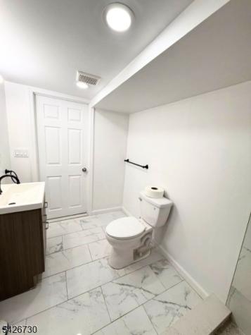 186 3RD Street Newark NJ 07107