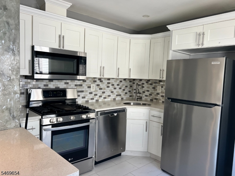 296 Weequahic Avenue Newark NJ 07112