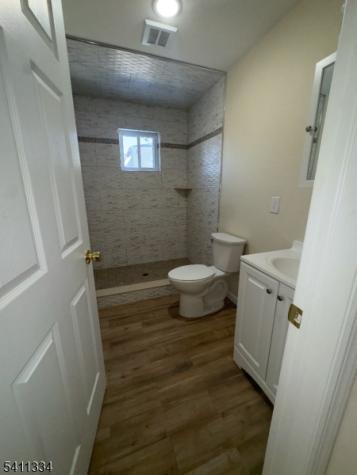 487 S 18th Street 1st Fl Newark NJ 07103