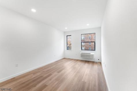 25 Freeway Drive East Orange NJ 07018