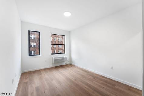 25 Freeway Drive East Orange NJ 07018