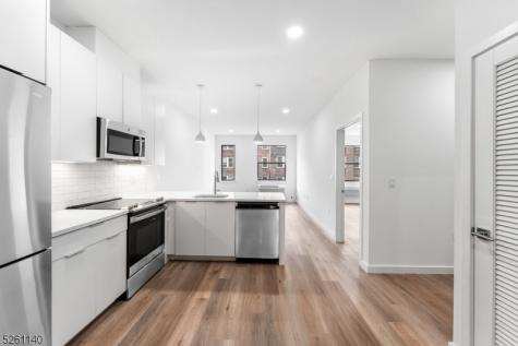 25 Freeway Drive East Orange NJ 07018