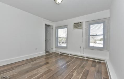 52 1ST Avenue Raritan NJ 08869