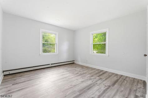 55 Morris Street East Orange NJ 07017