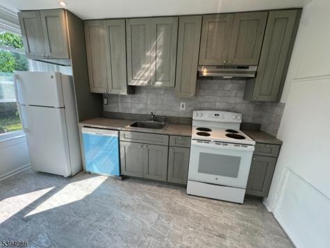 205 N Clinton Street East Orange NJ 07017