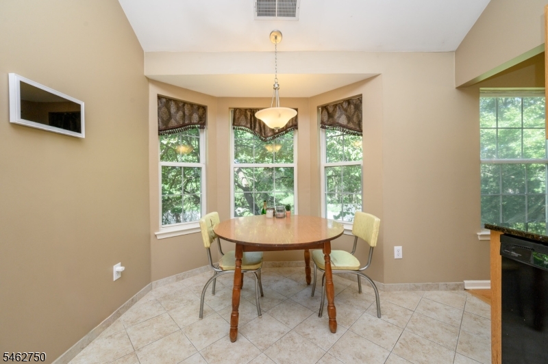 60 Waugh Court Bridgewater NJ 08807