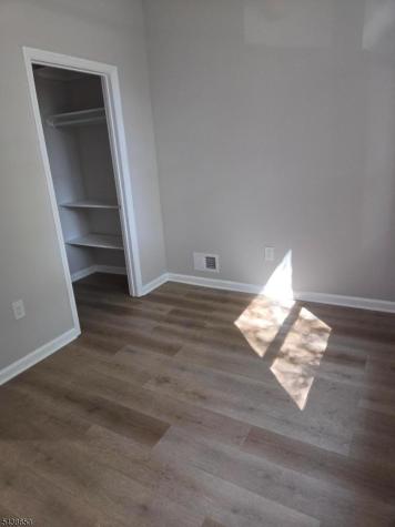 64 Llewellyn Avenue Bloomfield NJ 07003