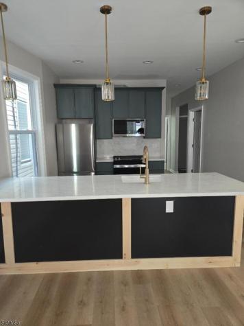 64 Llewellyn Avenue Bloomfield NJ 07003