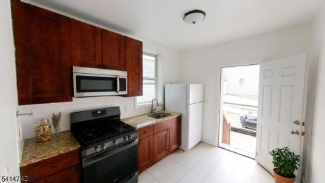316 Summer Avenue Newark NJ 07104
