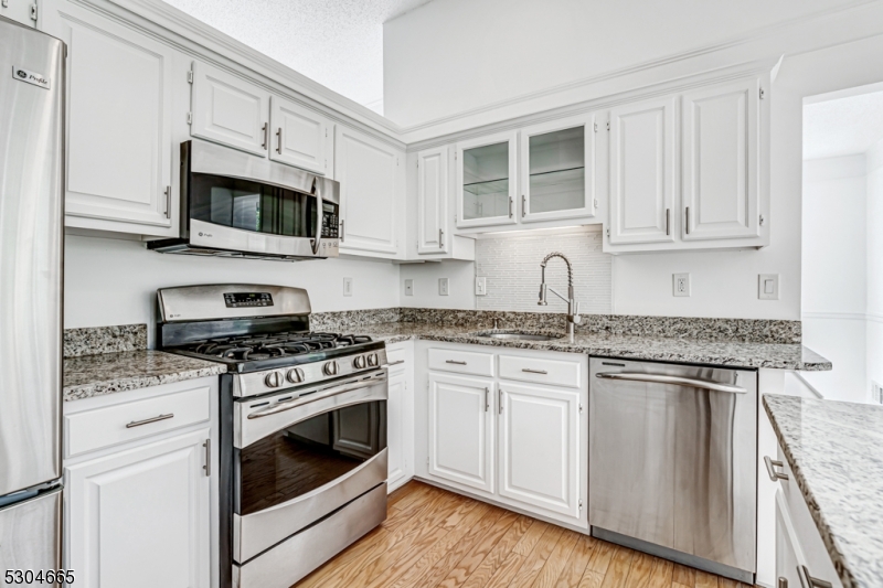 504 Azalea Terrace Branchburg NJ 08876