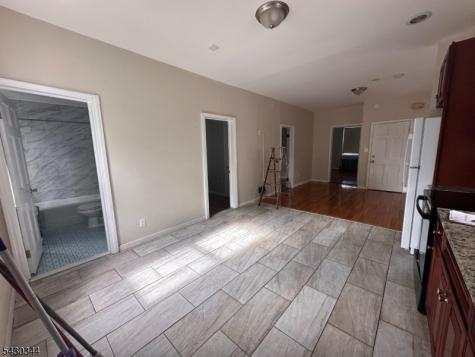 130 Washington Avenue Elizabeth NJ 07202