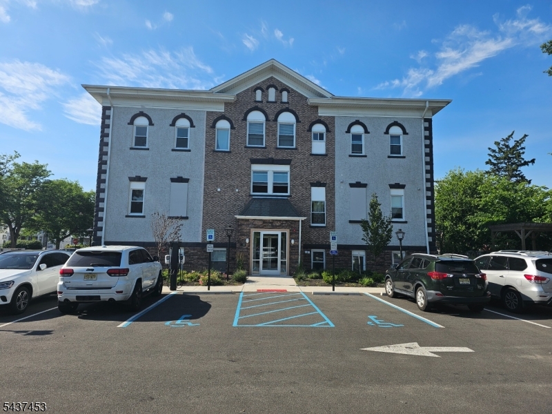 33 2ND Street Raritan NJ 08869
