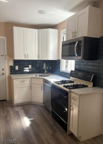 172 N Main St Cove Paterson NJ 07522