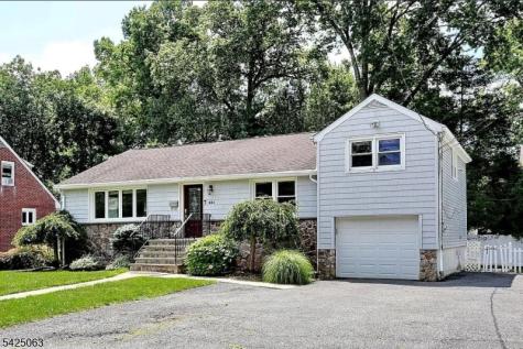 684 Spring Avenue Ridgewood Village NJ 07450