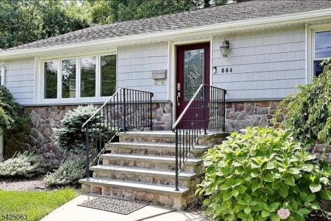 684 Spring Avenue Ridgewood Village NJ 07450