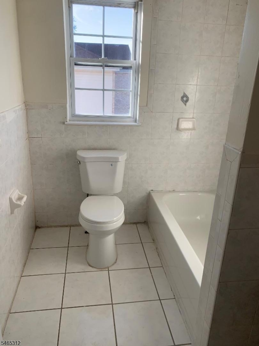 49 Littleton Avenue Newark NJ 07107