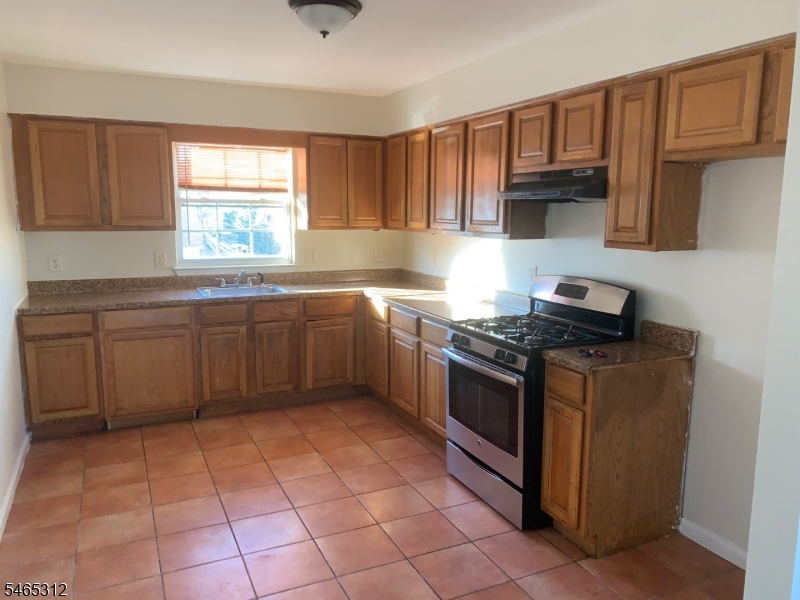 49 Littleton Avenue Newark NJ 07107