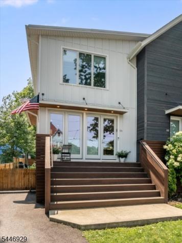 8 Willard Place Montclair NJ 07042