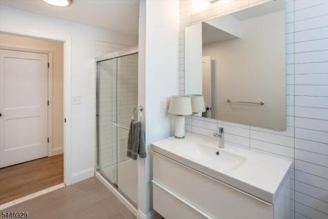 8 Willard Place Montclair NJ 07042