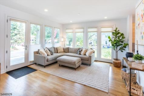 8 Willard Place Montclair NJ 07042