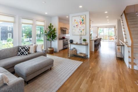 8 Willard Place Montclair NJ 07042