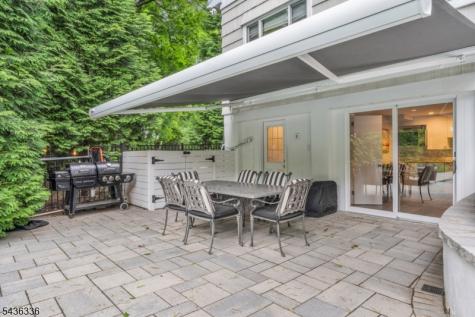 17 Hilltop Terrace Red Bank NJ 07701