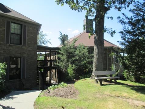 181 Long Hill 11-14 Little Falls NJ 07424