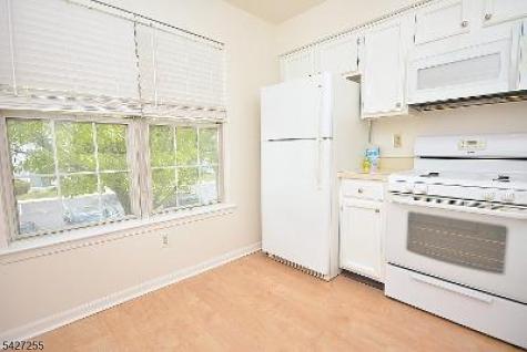 80 Oswestry Way Franklin NJ 08873