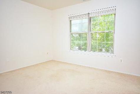80 Oswestry Way Franklin NJ 08873