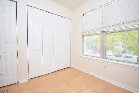 80 Oswestry Way Franklin NJ 08873