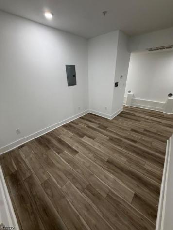 380 S 10th Street Newark NJ 07103
