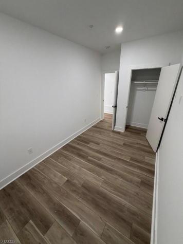 380 S 10th Street Newark NJ 07103
