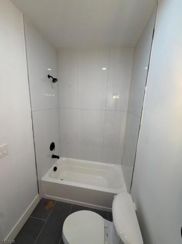 380 S 10th Street Newark NJ 07103