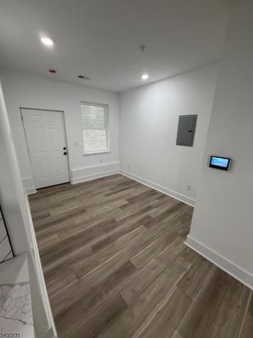 380 S 10th Street Newark NJ 07103