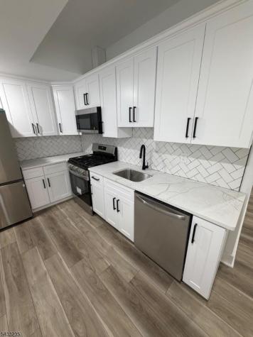 380 S 10th Street Newark NJ 07103