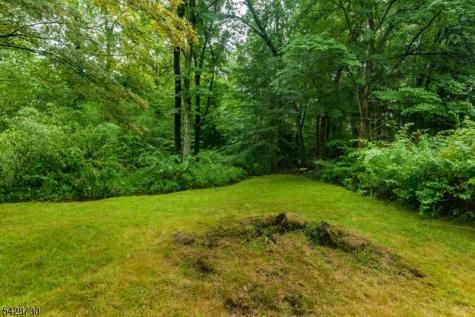 173 Bungalow Terrace Long Hill NJ 07946