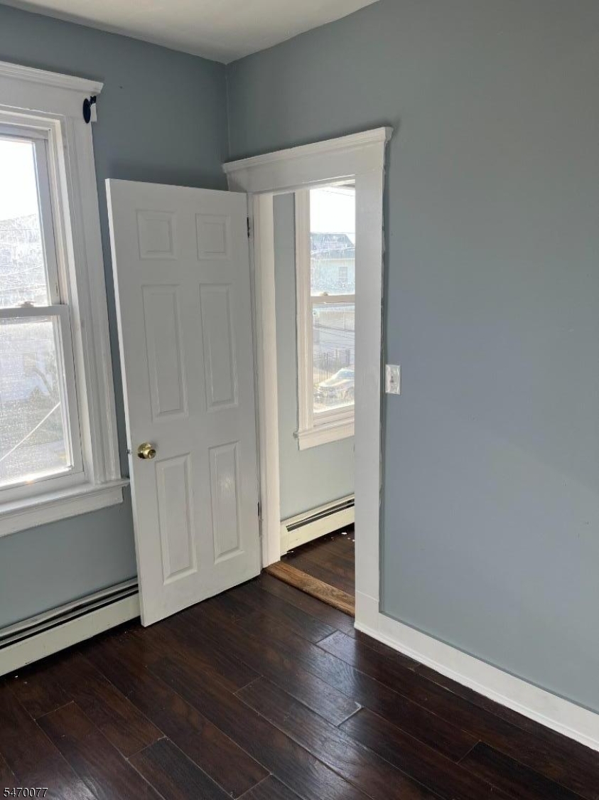 1035 Emma Street Elizabeth NJ 07201