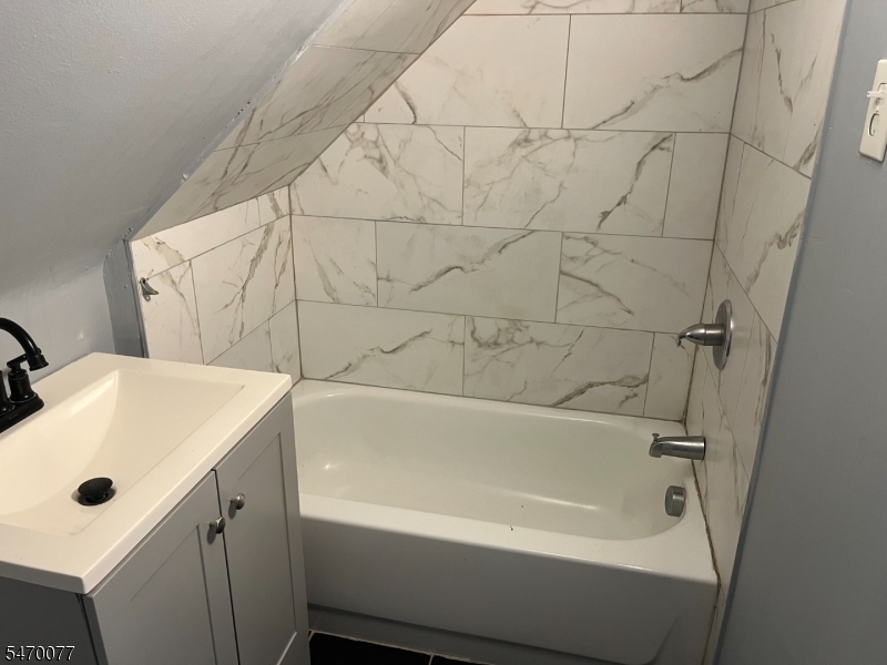 1035 Emma Street Elizabeth NJ 07201