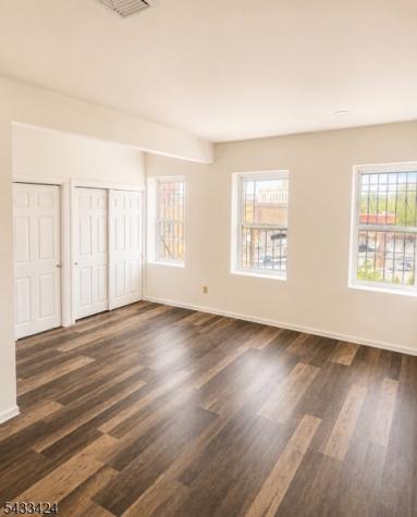 253 Morris Avenue Elizabeth NJ 07208