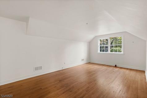 154 N Franklin Turnpike Hohokus NJ 07423