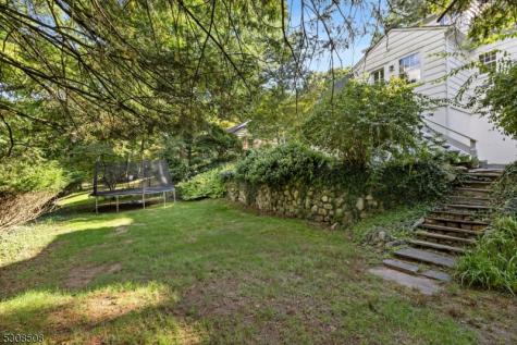 154 N Franklin Turnpike Hohokus NJ 07423